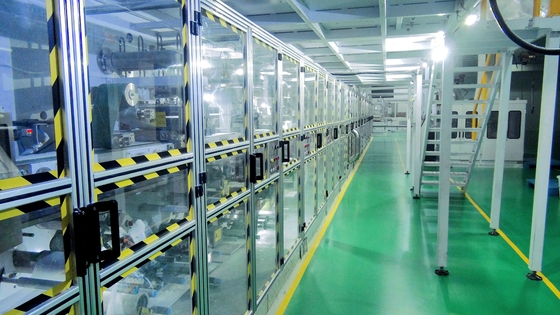 Pabrik besar memproduksi stocklot popok bayi sekali pakai berkualitas tinggi semua ukuran popok bayi dalam bal buatan China