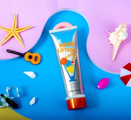 Lotion Tubuh Perawatan Kulit Kering Melembabkan Dalam Untuk Penggunaan Seluruh Tubuh