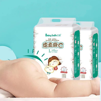 Celana pull-up 60 ° Pas popok bayi sekali pakai dengan ikat pinggang elastis Celana pull-up